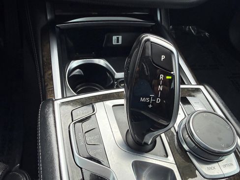 Used 2016 BMW 740i RWD image 41