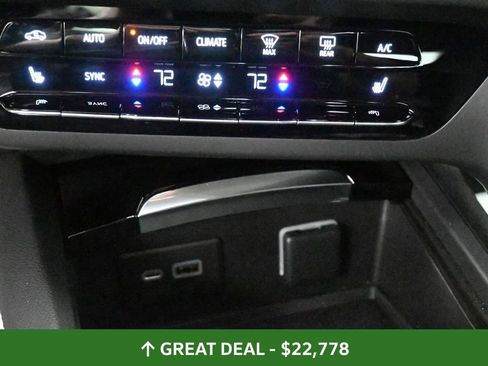 Used 2022 Buick Envision Preferred image 34