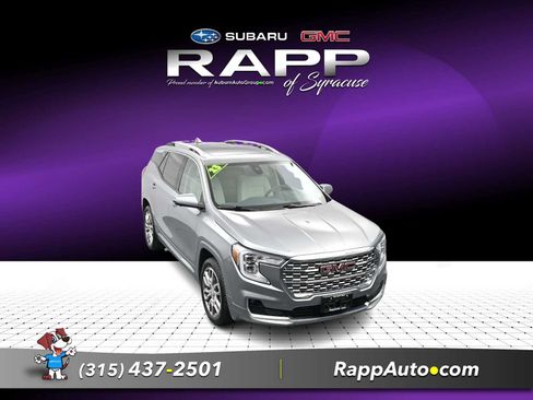 Used 2023 GMC Terrain Denali w/ Denali Premium Package AWD/4WD image 2