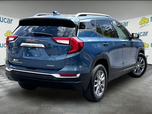 Used 2024 GMC Terrain SLT AWD/4WD image 6
