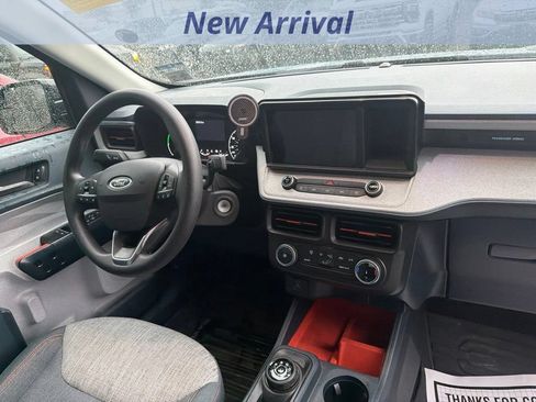 Used 2023 Ford Maverick XLT FWD image 4