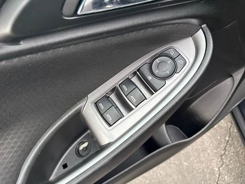 Used 2023 Chevrolet Malibu LT image 10