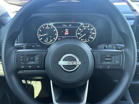 Certified 2025 Nissan Pathfinder S image 21