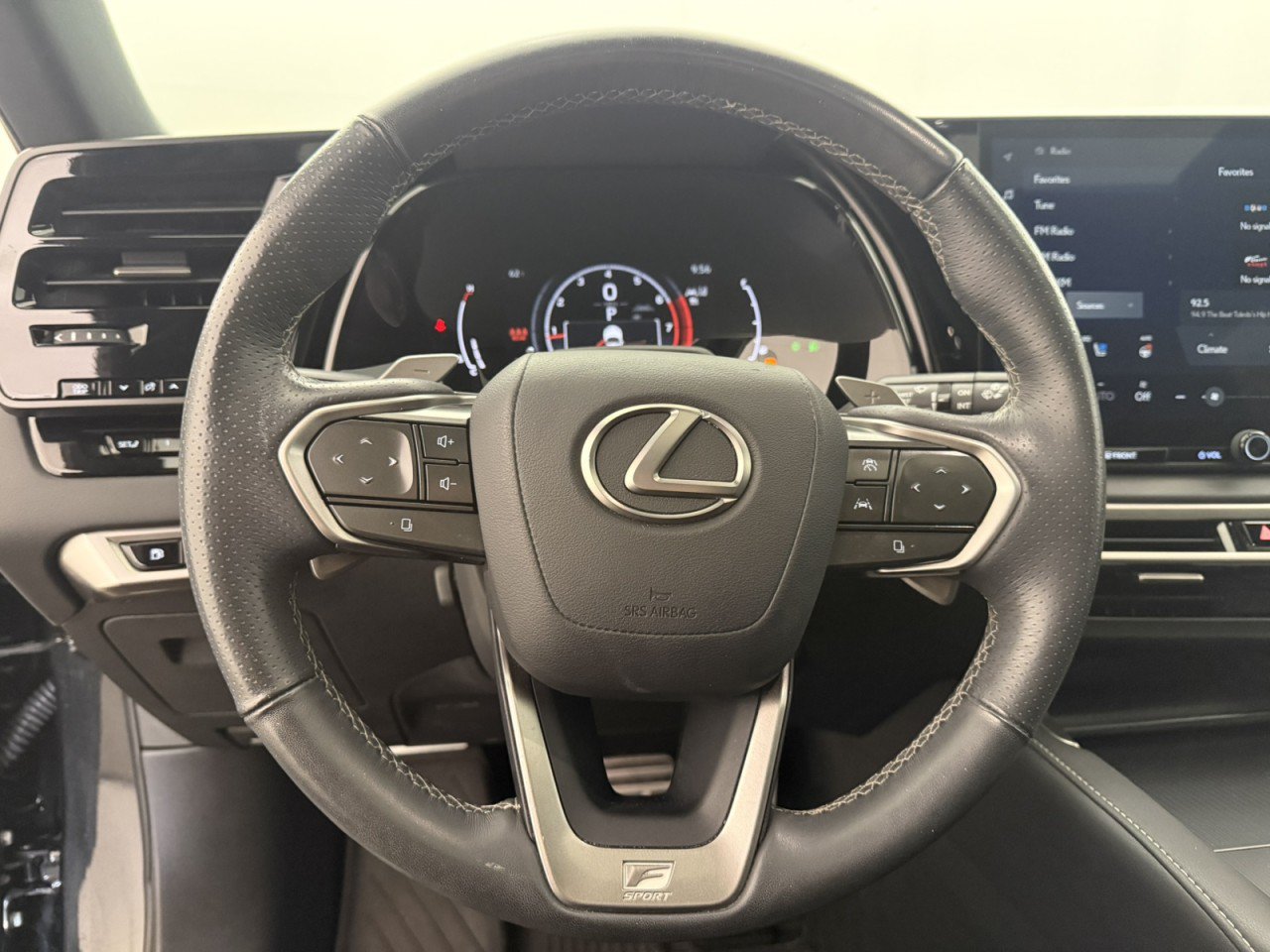 Used 2023 Lexus RX 350 F Sport w/ Accessory Package (Z1) AWD/4WD image 22