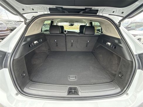 Used 2023 Buick Envision Essence image 24