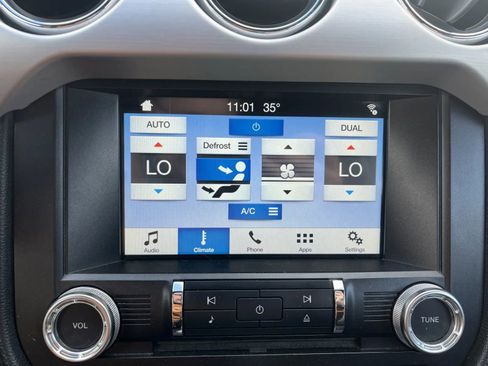 Used 2017 Ford Mustang Premium image 13