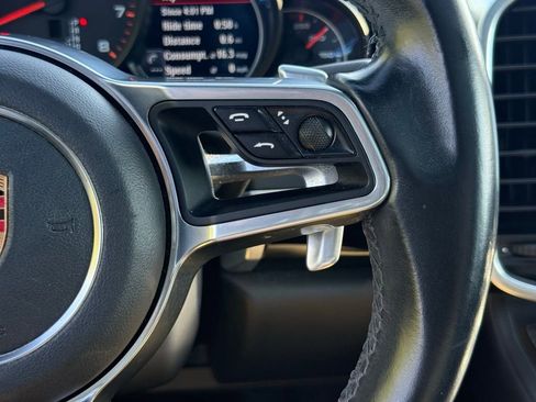 Used 2018 Porsche Cayenne Platinum Edition image 33