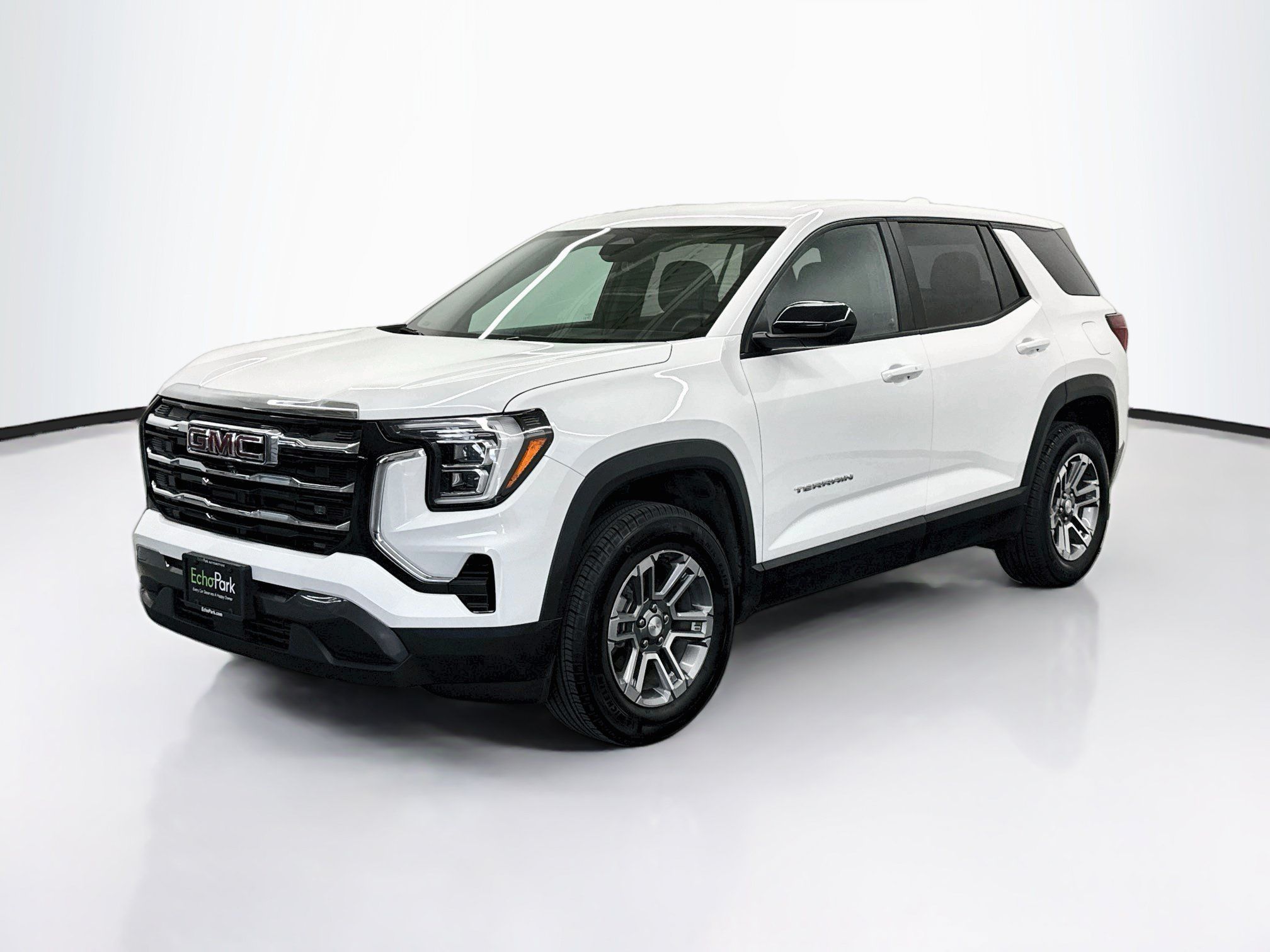 Used 2025 GMC Terrain Elevation FWD image 3