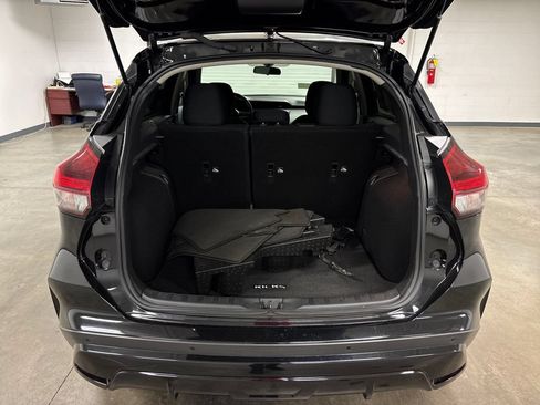 Used 2023 Nissan Kicks SV FWD image 17