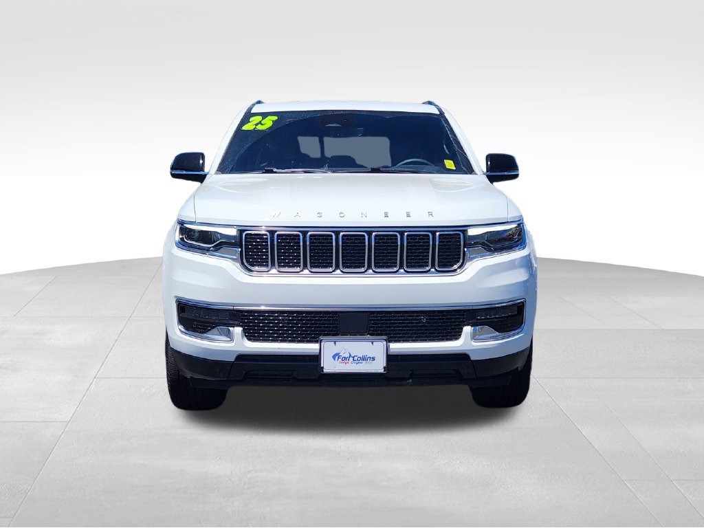 Used 2025 Jeep Wagoneer 4WD image 2
