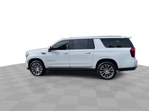 New 2026 GMC Yukon XL Denali w/ Denali Reserve Package image 5