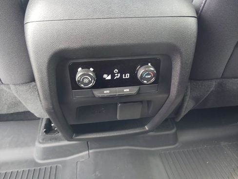 New 2025 Chevrolet Traverse LT w/ Enhanced Driving Package image 23