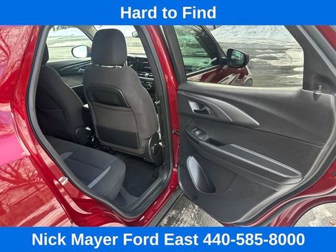 Used 2024 Chevrolet TrailBlazer LT FWD image 14