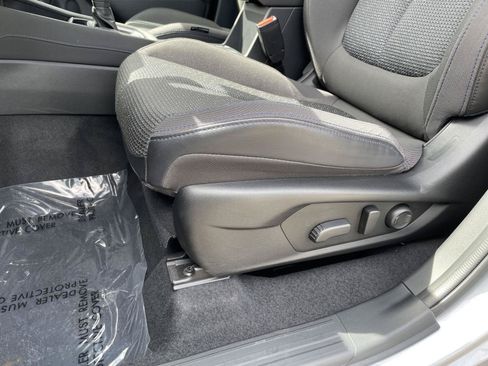 Certified 2025 Subaru Forester Premium AWD/4WD image 4