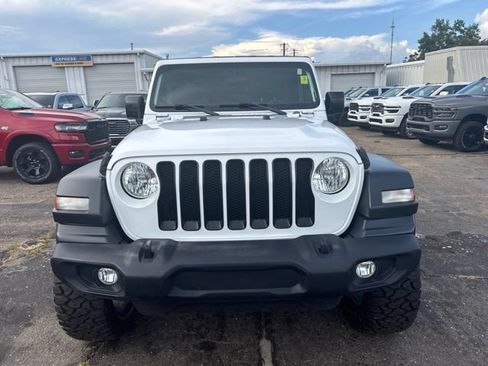 Used 2018 Jeep Wrangler Unlimited Sport AWD/4WD image 8