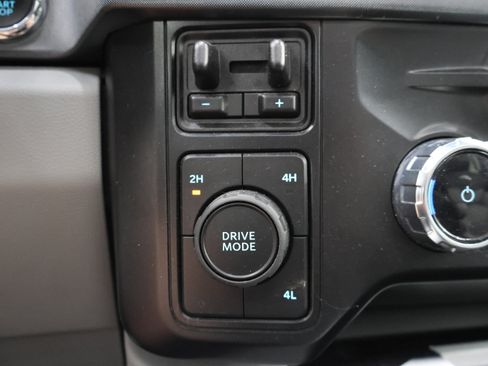 Used 2024 Ford F350 Limited w/ FX4 Off-Road Package AWD/4WD image 54