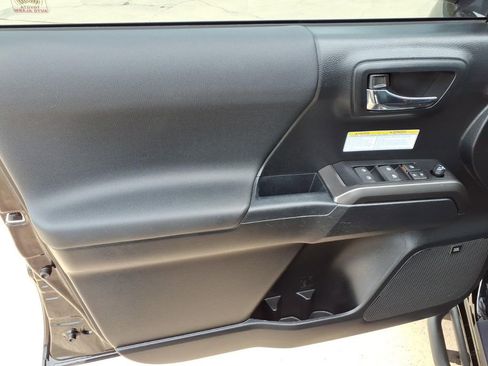 Used 2019 Toyota Tacoma TRD Pro image 17