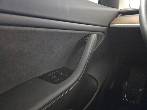 Used 2019 Tesla Model 3 Standard Range Plus image 30