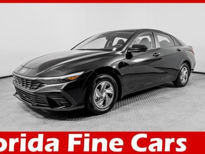 Used 2025 Hyundai Elantra SE