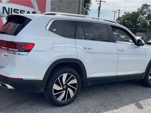 Used 2024 Volkswagen Atlas SEL image 4