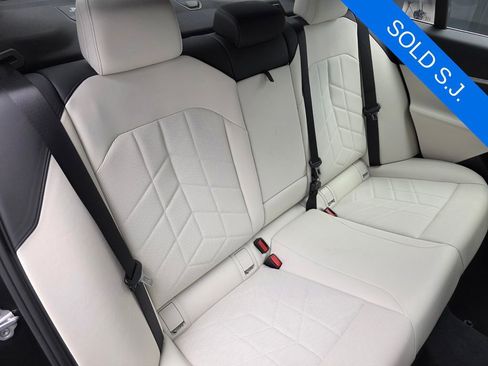 Certified 2024 BMW 530i w/ Premium Package RWD image 24