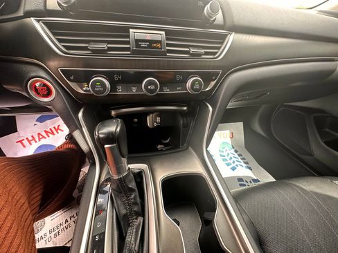 Used 2018 Honda Accord EX-L image 39