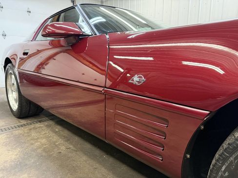 Used 1993 Chevrolet Corvette Coupe image 26