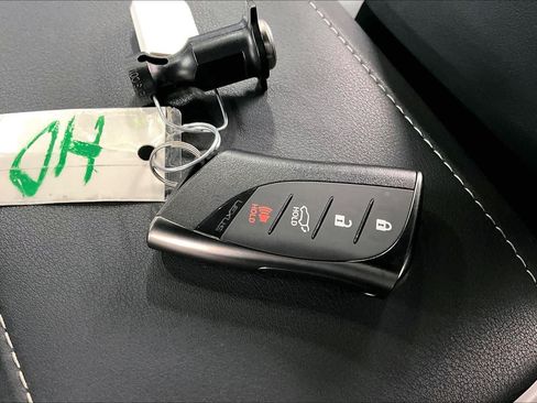 Used 2024 Lexus RX 350 Premium w/ Convenience Package FWD image 15