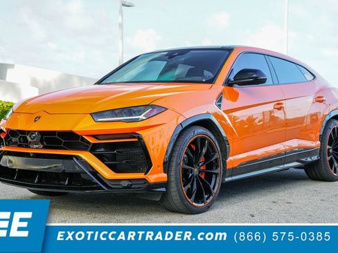 Used 2022 Lamborghini Urus image 1