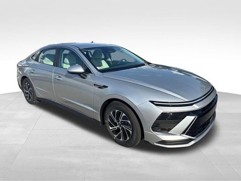 New 2026 Hyundai Sonata Blue FWD image 7