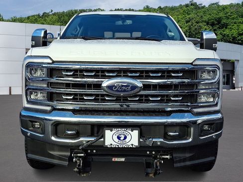 Used 2023 Ford F350 Lariat w/ Lariat Ultimate Package AWD/4WD image 2