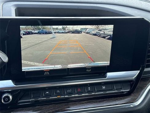 Used 2023 GMC Sierra 1500 Elevation image 14