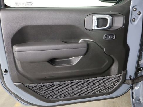 New 2026 Jeep Gladiator Sport image 20