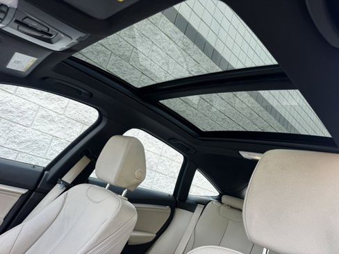 Used 2017 BMW 340i Gran Turismo xDrive image 24