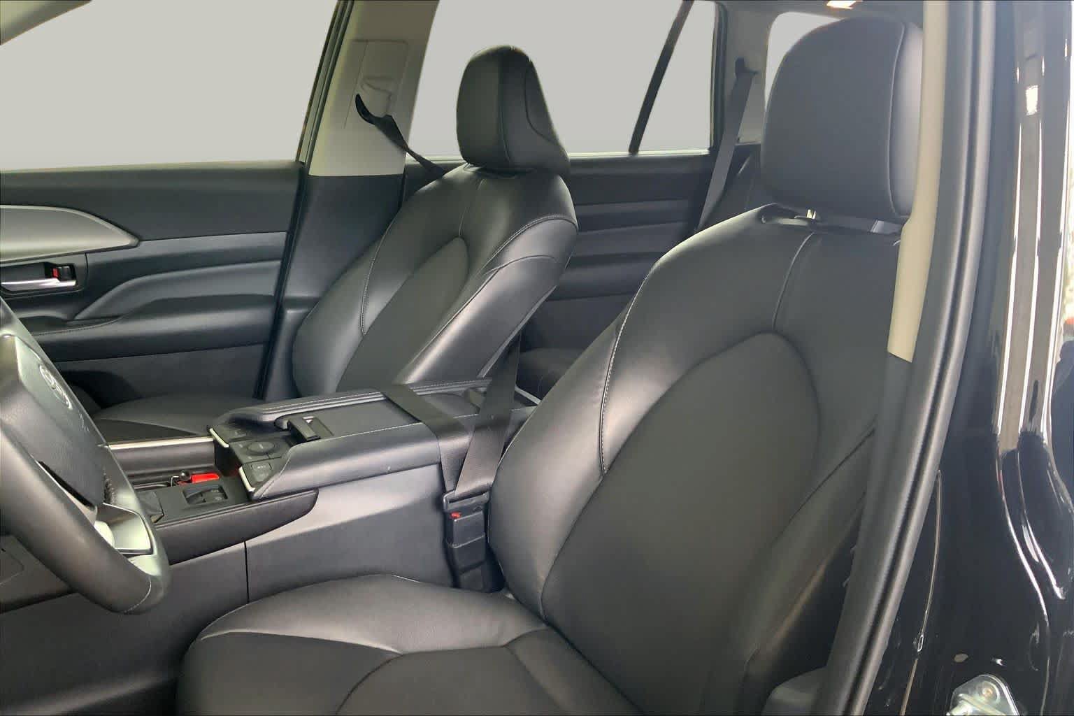 Used 2024 Toyota Grand Highlander FWD image 8