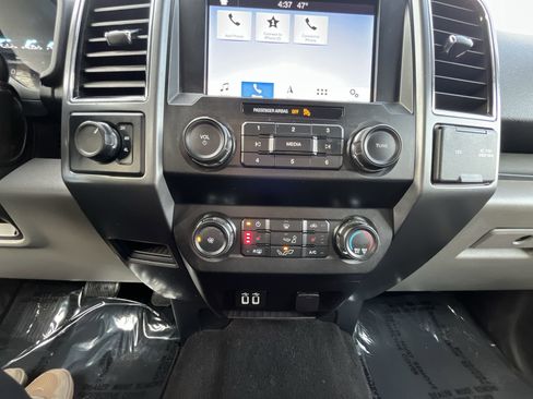 Used 2019 Ford F150 XLT w/ Equipment Group 302A Luxury image 11