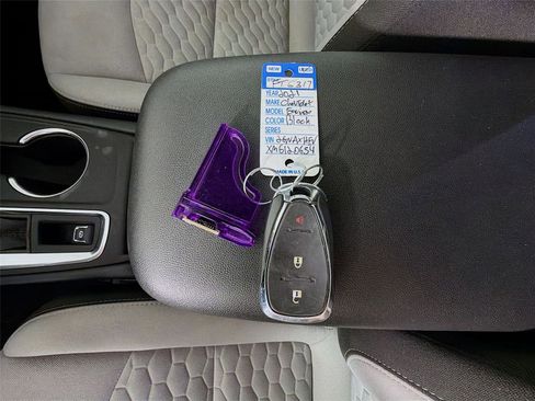 Used 2021 Chevrolet Equinox LS w/ LS Convenience Package FWD image 40