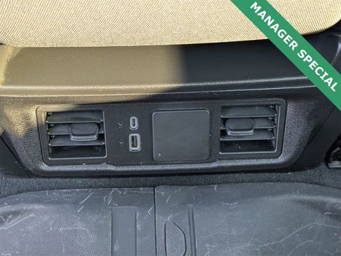 Used 2024 Chevrolet Silverado 2500 Custom w/ Custom Value Package image 16