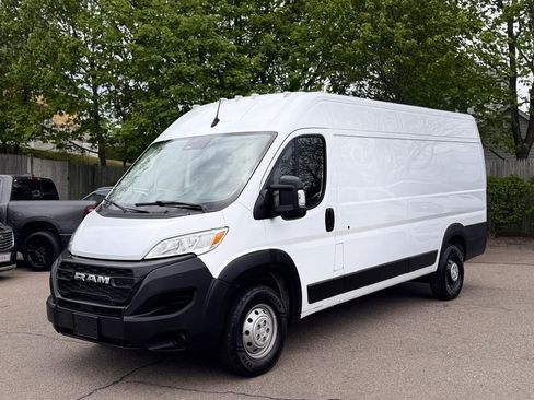 Used 2023 RAM ProMaster 3500 w/ Fleet Safety Group FWD image 2