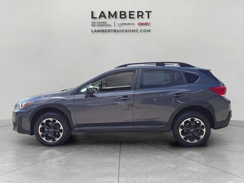 Used 2022 Subaru Crosstrek 2.0i Premium AWD/4WD image 2