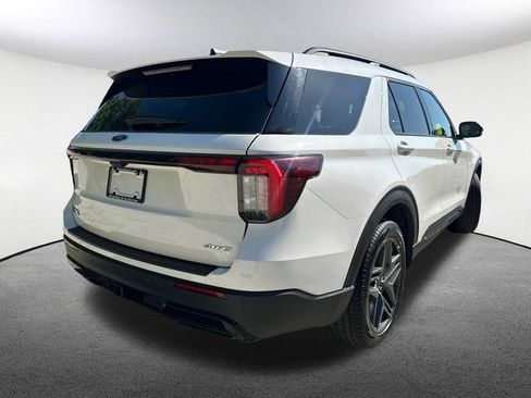 Certified 2025 Ford Explorer ST-Line w/ ST-Line Street Pack AWD/4WD image 15