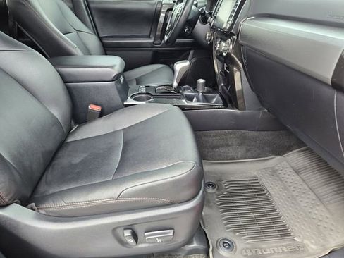 Used 2023 Toyota 4Runner TRD Off-Road Premium w/ Moonroof Package AWD/4WD image 13