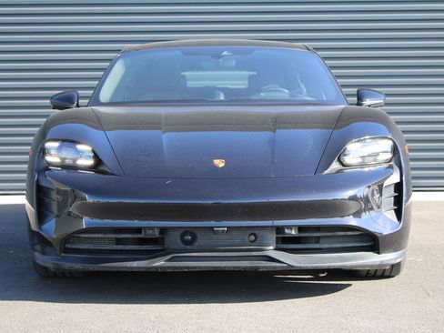 Certified 2024 Porsche Taycan 4S image 7