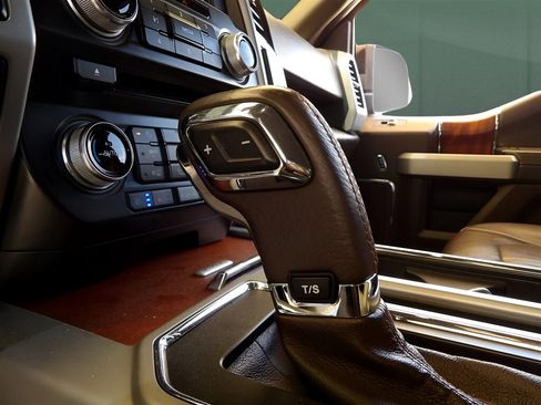 Used 2017 Ford F150 King Ranch w/ Equipment Group 601A Luxury image 33