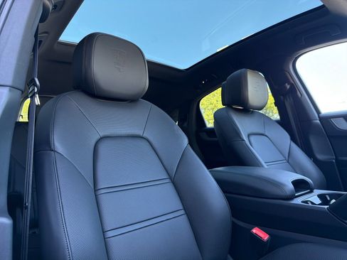 Certified 2026 Porsche Cayenne Coupe AWD/4WD image 18