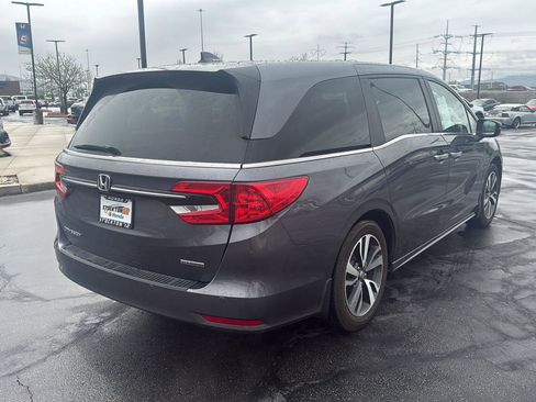 Certified 2024 Honda Odyssey Touring image 8