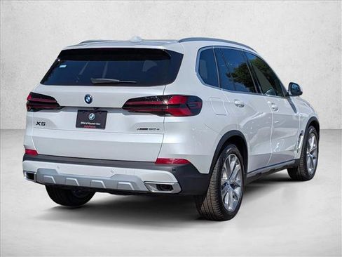 New 2026 BMW X5 xDrive50e w/ Executive Package image 2