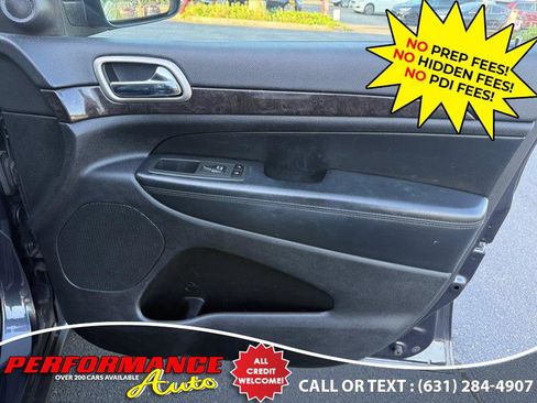 Used 2013 Jeep Grand Cherokee Laredo AWD/4WD image 28
