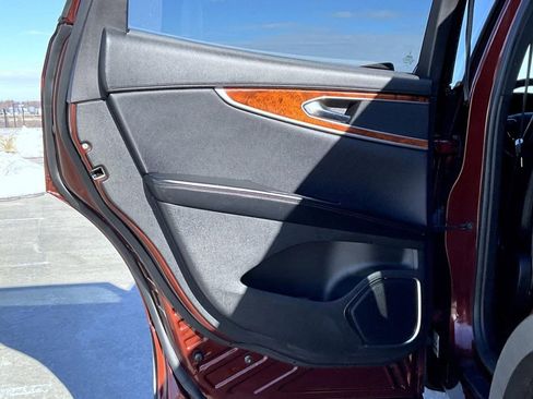 Used 2016 Lincoln MKX Reserve w/ Climate Package image 21