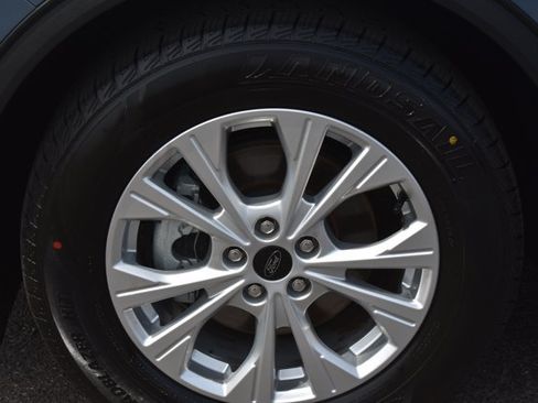 Used 2023 Ford Escape Active w/ Tech Pack #1 AWD/4WD image 11